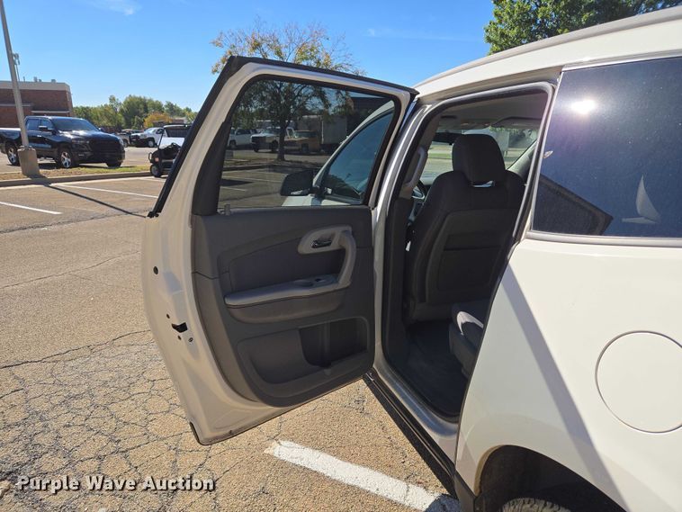 image for item EU3994 2011 Chevrolet Traverse SUV