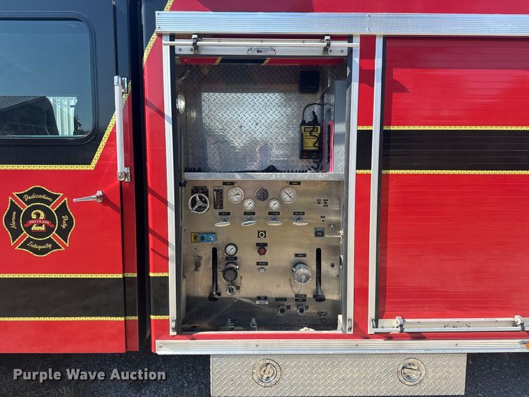 image for item EU4007 1991 Federal Motors  rescue vehicle