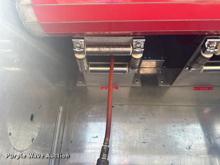 image for item EU4007 1991 Federal Motors  rescue vehicle