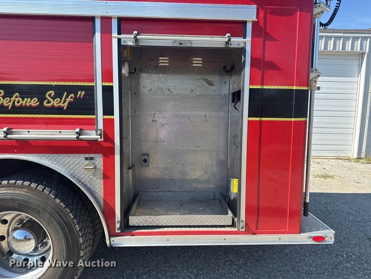 image for item EU4007 1991 Federal Motors  rescue vehicle