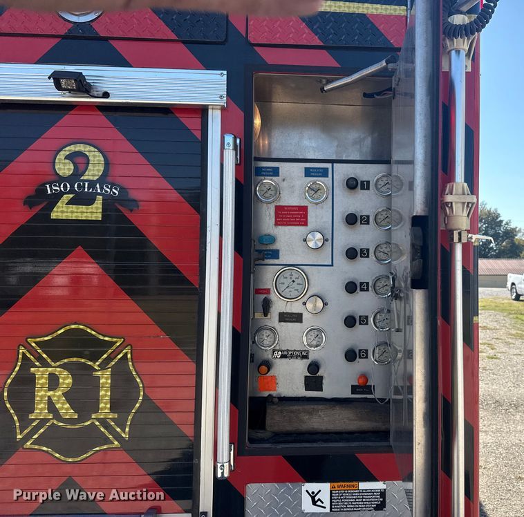 image for item EU4007 1991 Federal Motors  rescue vehicle