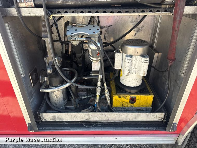 image for item EU4007 1991 Federal Motors  rescue vehicle