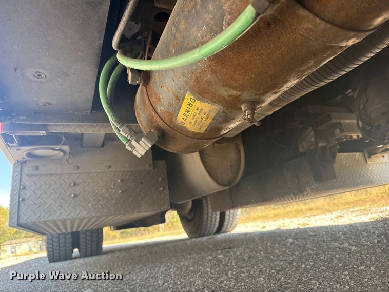 image for item EU4007 1991 Federal Motors  rescue vehicle