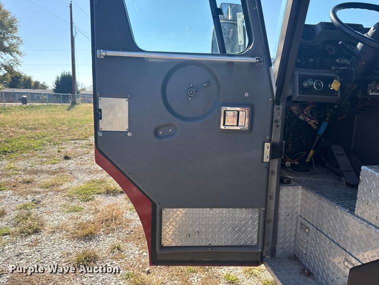 image for item EU4007 1991 Federal Motors  rescue vehicle