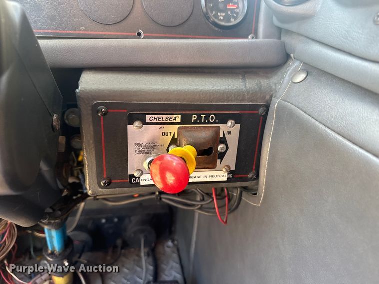 image for item EU4007 1991 Federal Motors  rescue vehicle