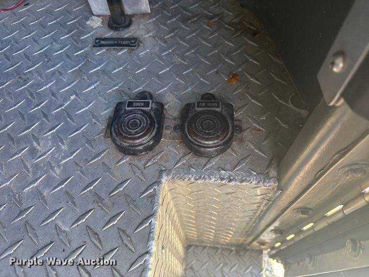 image for item EU4007 1991 Federal Motors  rescue vehicle