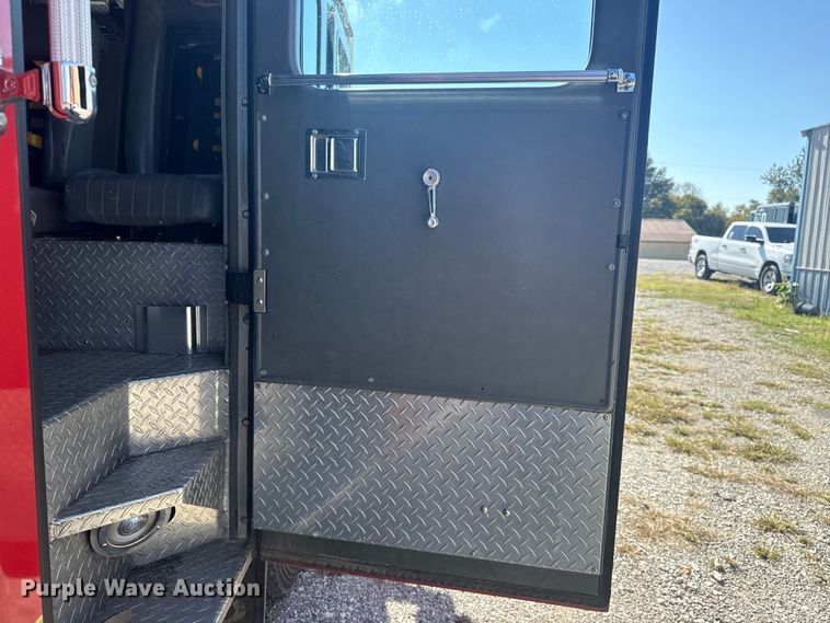 image for item EU4007 1991 Federal Motors  rescue vehicle