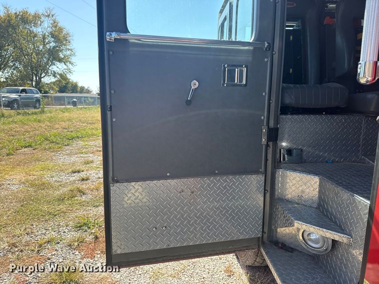 image for item EU4007 1991 Federal Motors  rescue vehicle