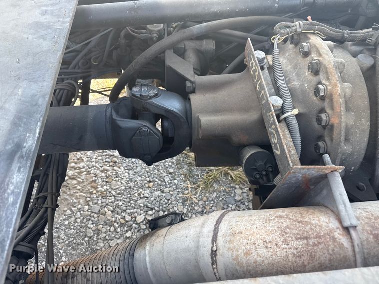 image for item EU4007 1991 Federal Motors  rescue vehicle