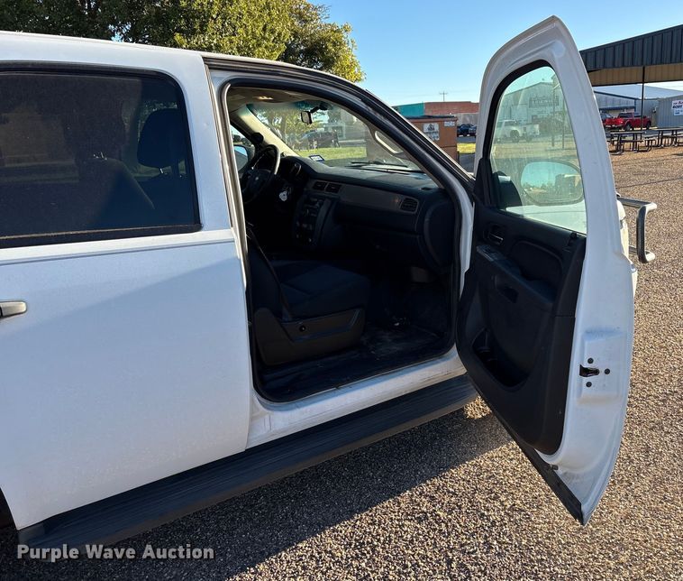 image for item EU4708 2014 Chevrolet Tahoe Police SUV