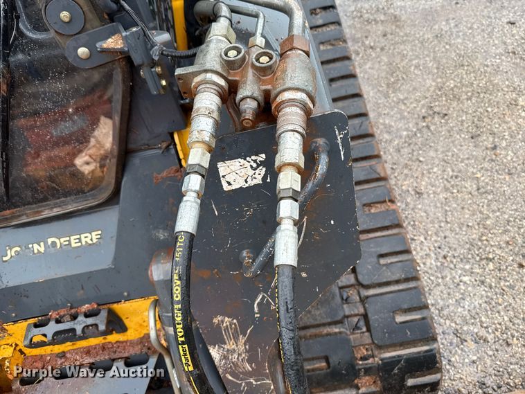 image for item EU5207 Dragon DS24 skid steer concrete screed