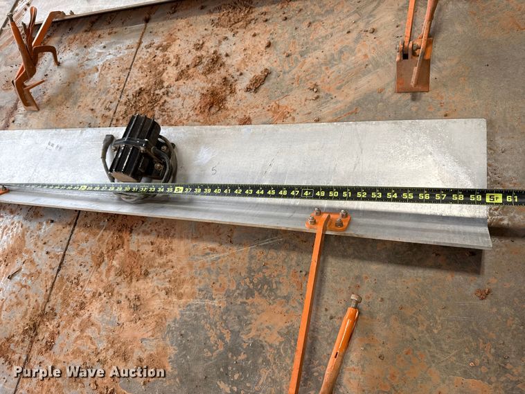 image for item EU5207 Dragon DS24 skid steer concrete screed