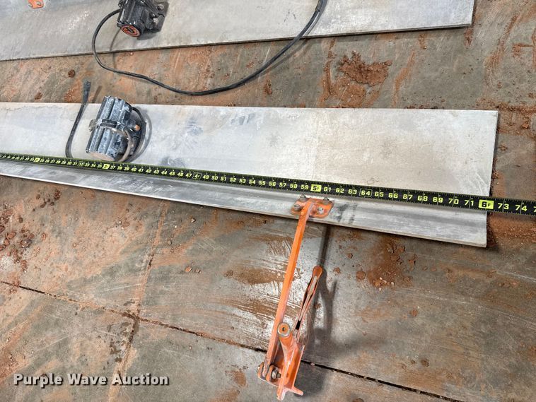 image for item EU5207 Dragon DS24 skid steer concrete screed