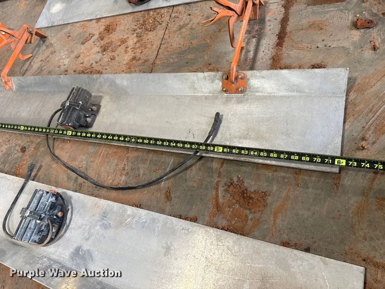 image for item EU5207 Dragon DS24 skid steer concrete screed