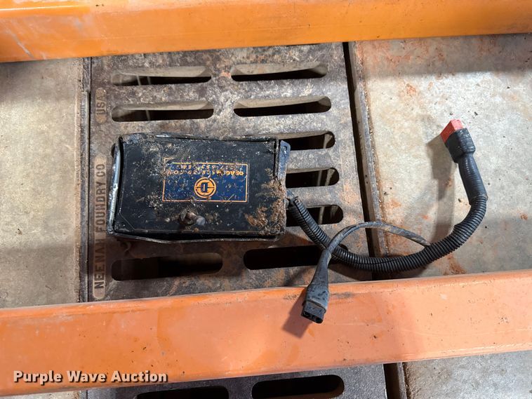 image for item EU5207 Dragon DS24 skid steer concrete screed