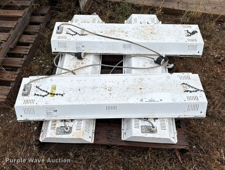 image for item EU5213 (4) Phillips Day-Brite T5 light fixtures