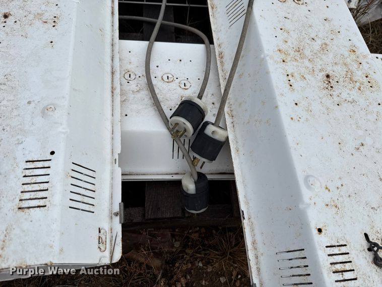 image for item EU5213 (4) Phillips Day-Brite T5 light fixtures