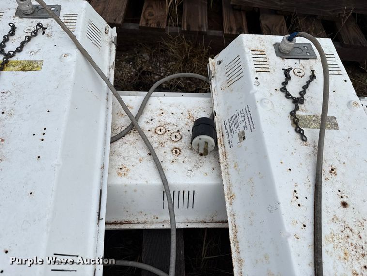 image for item EU5213 (4) Phillips Day-Brite T5 light fixtures