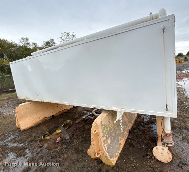 image for item EU5216 Shop built water tank bed