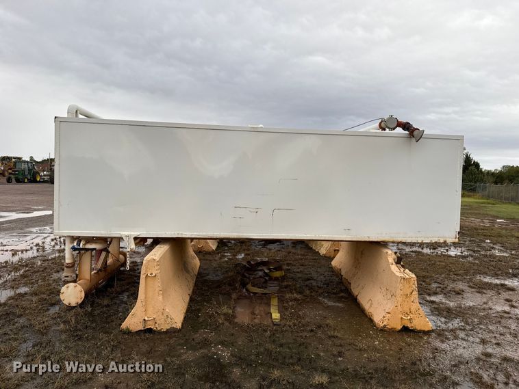 image for item EU5216 Shop built water tank bed