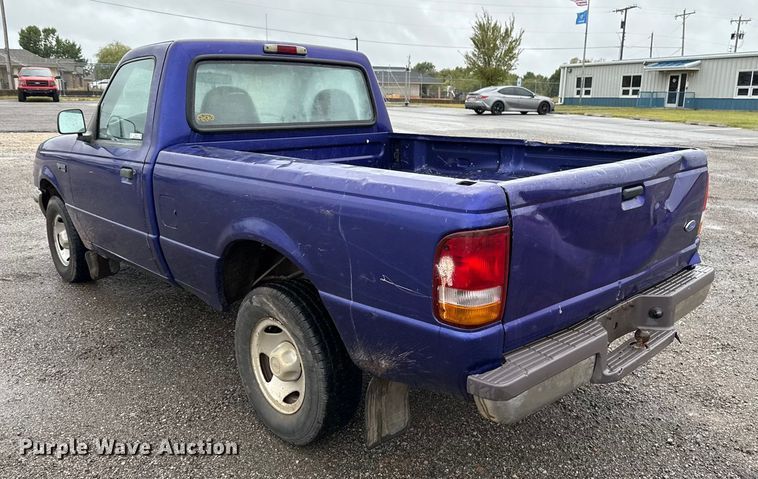image for item EU5219 1997 Ford Ranger pickup truck
