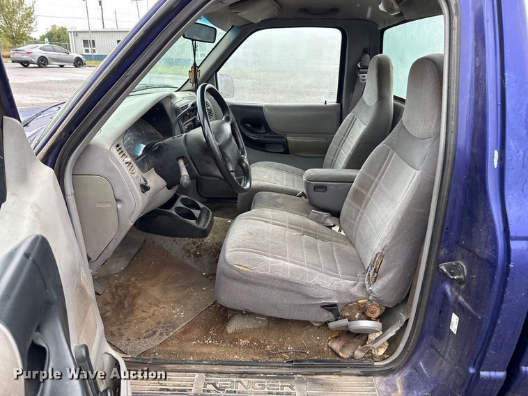 image for item EU5219 1997 Ford Ranger pickup truck
