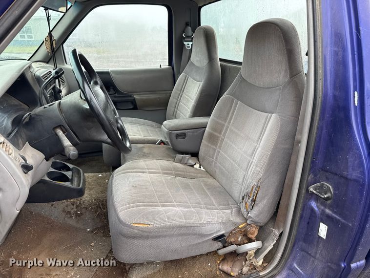 image for item EU5219 1997 Ford Ranger pickup truck