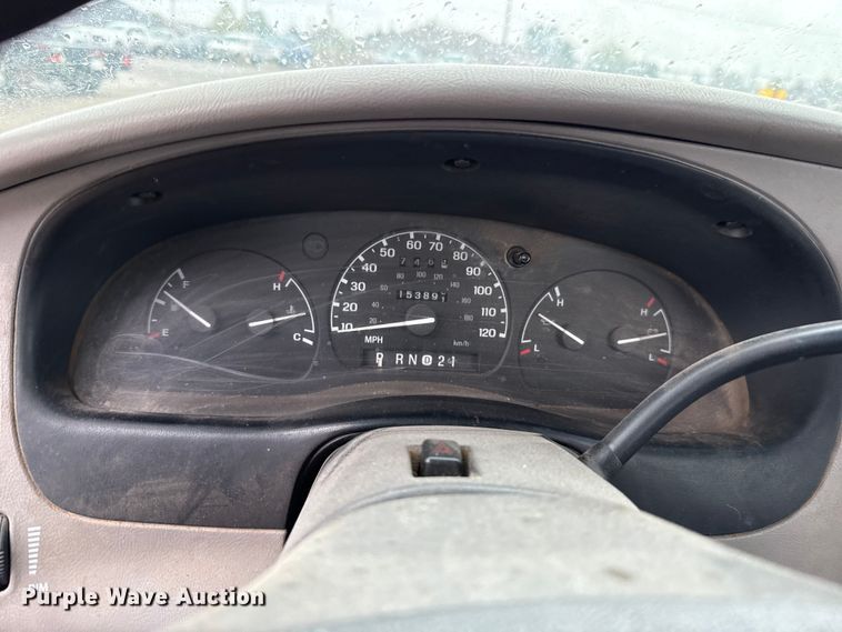 image for item EU5219 1997 Ford Ranger pickup truck