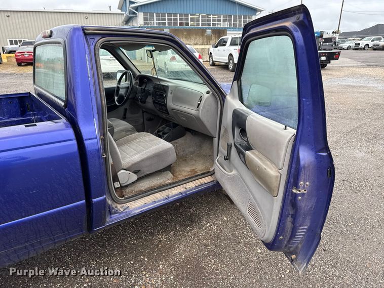 image for item EU5219 1997 Ford Ranger pickup truck