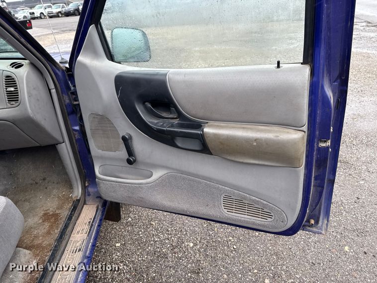 image for item EU5219 1997 Ford Ranger pickup truck