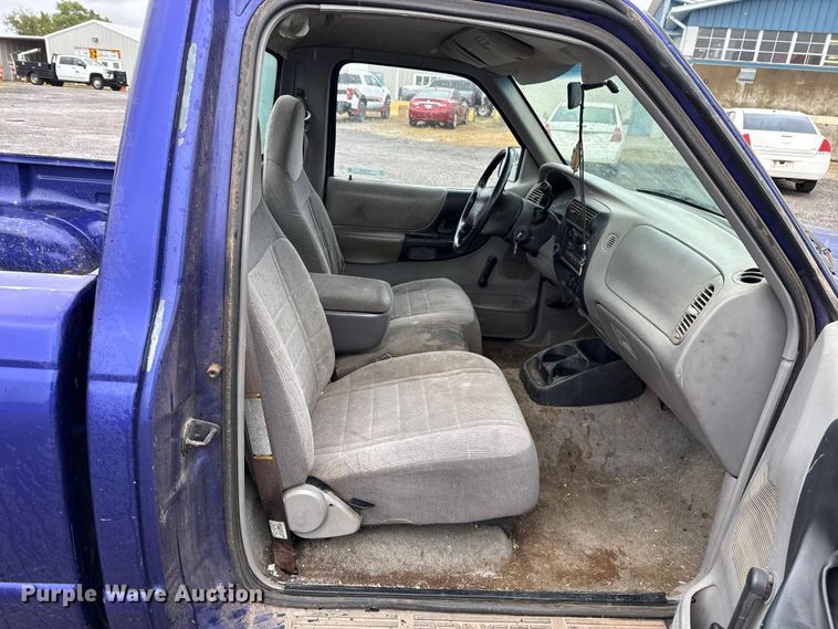 image for item EU5219 1997 Ford Ranger pickup truck