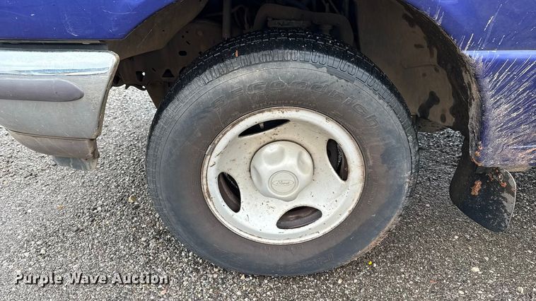 image for item EU5219 1997 Ford Ranger pickup truck