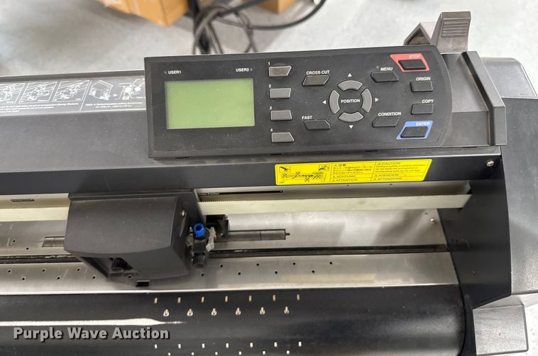 image for item EU5222 Graphtec FC8000-130 cutting plotter