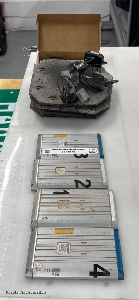 image for item EU5223 MH Corbin NC350 traffic analyzer