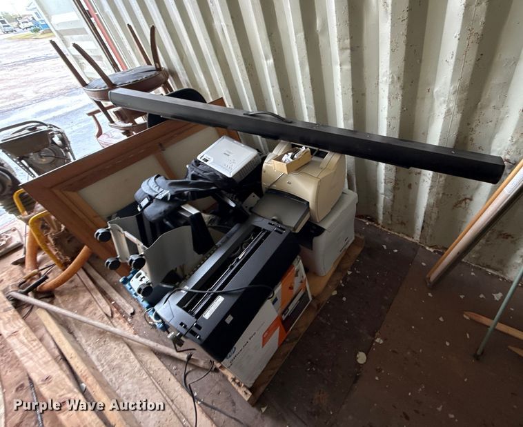 image for item EU5224 Office equipment