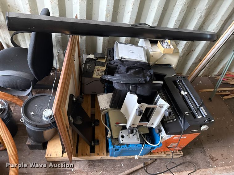 image for item EU5224 Office equipment