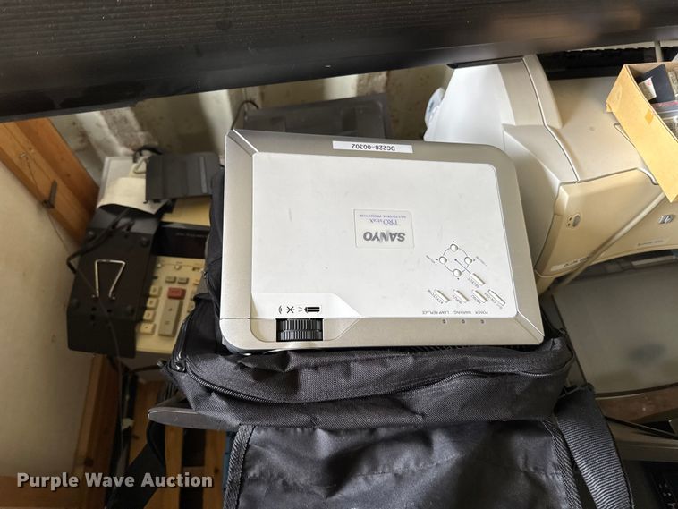 image for item EU5224 Office equipment