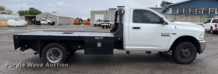 image for item EU5226 2013 Dodge Ram 3500 flatbed pickup truck