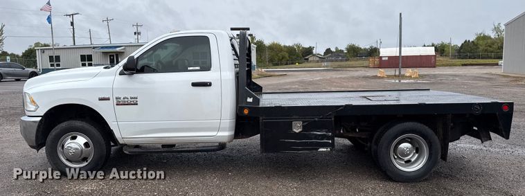 image for item EU5226 2013 Dodge Ram 3500 flatbed pickup truck