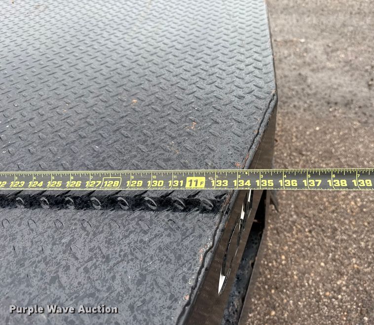 image for item EU5226 2013 Dodge Ram 3500 flatbed pickup truck