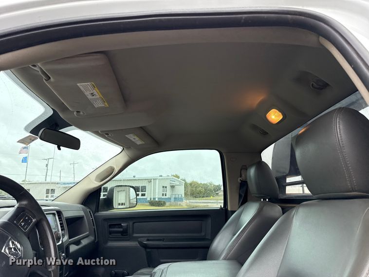 image for item EU5226 2013 Dodge Ram 3500 flatbed pickup truck