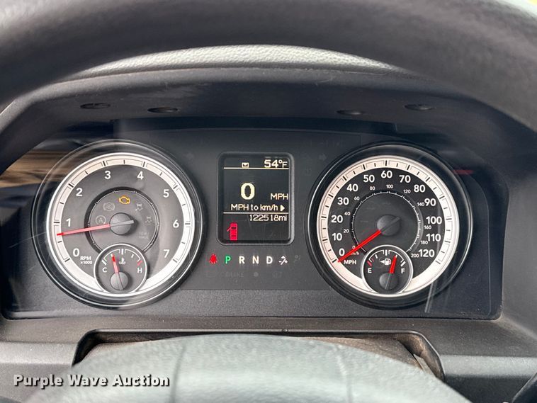 image for item EU5226 2013 Dodge Ram 3500 flatbed pickup truck