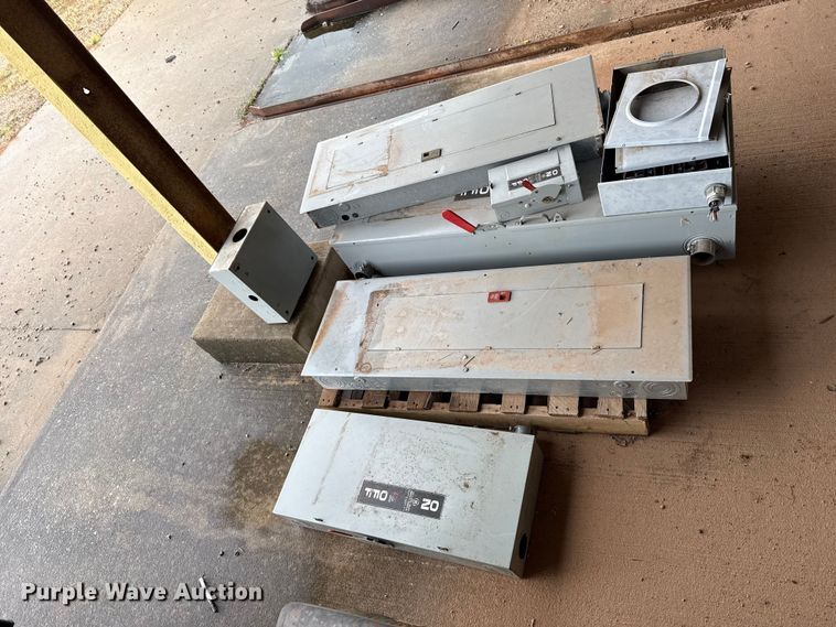 image for item EU5227 GE electrical panels