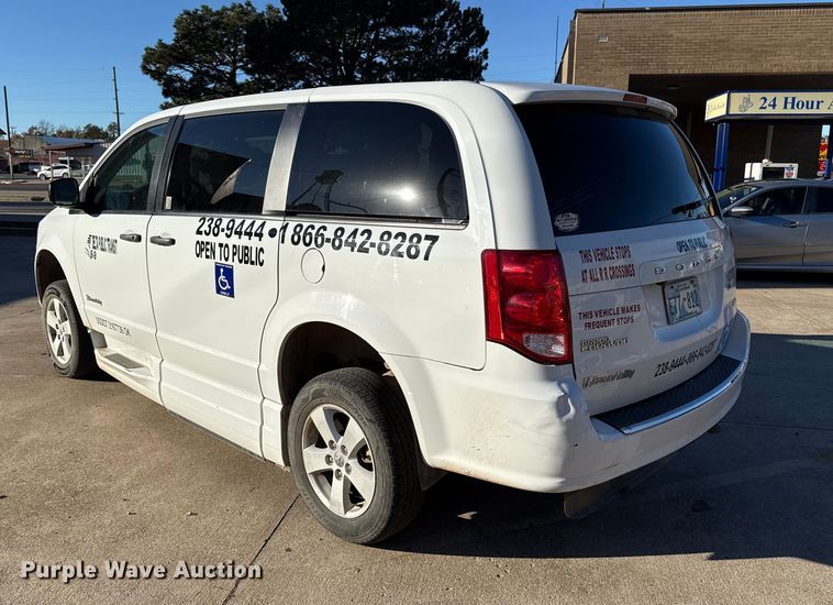 image for item EU5228 2019 Dodge Grand Caravan handicap accessible van