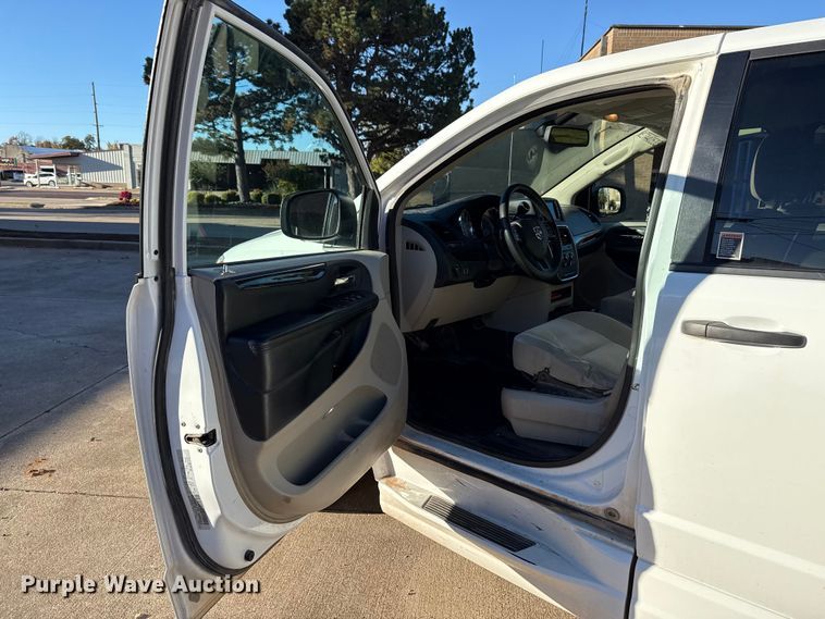image for item EU5228 2019 Dodge Grand Caravan handicap accessible van