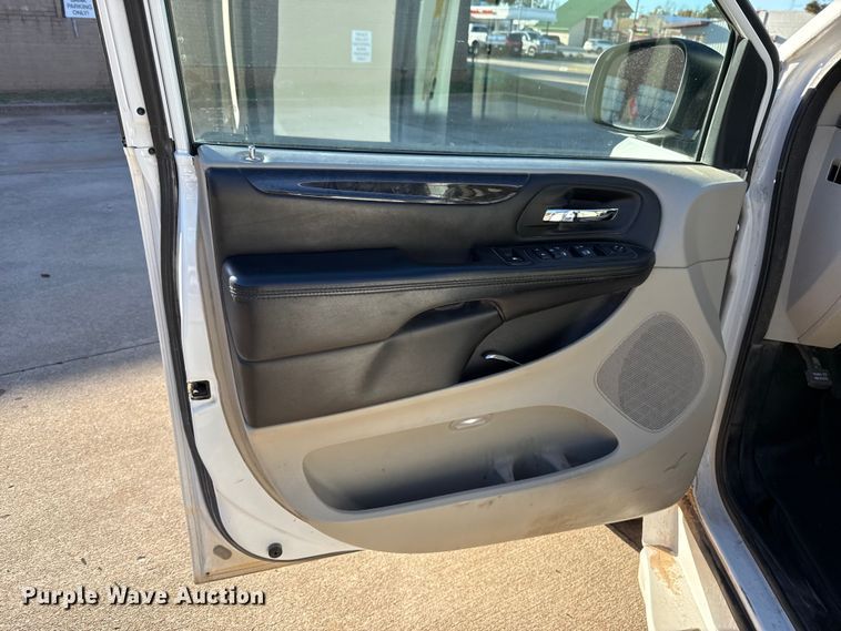 image for item EU5228 2019 Dodge Grand Caravan handicap accessible van