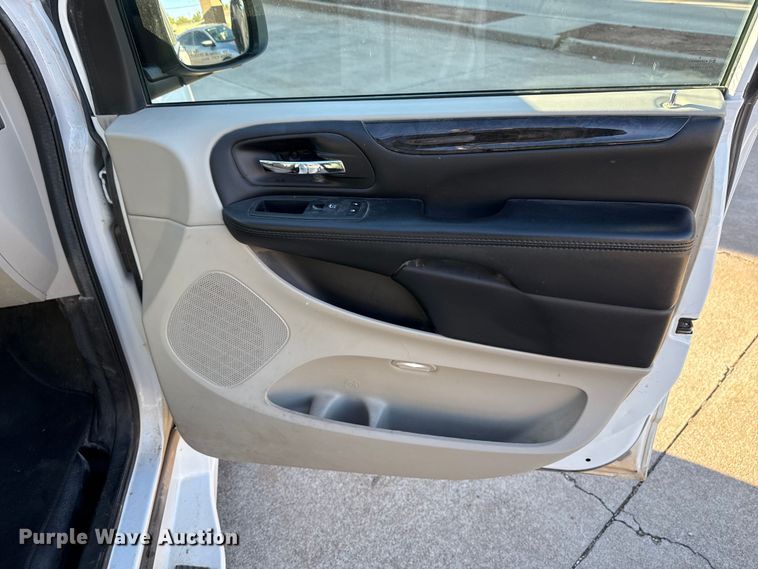 image for item EU5228 2019 Dodge Grand Caravan handicap accessible van