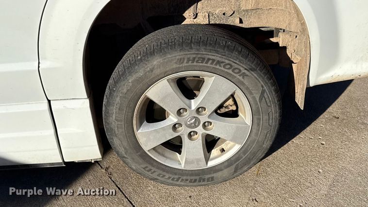 image for item EU5228 2019 Dodge Grand Caravan handicap accessible van