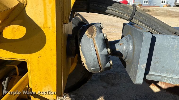 image for item EU5239 2008 John Deere 670D motor grader