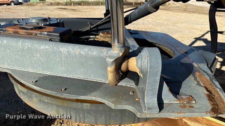 image for item EU5239 2008 John Deere 670D motor grader